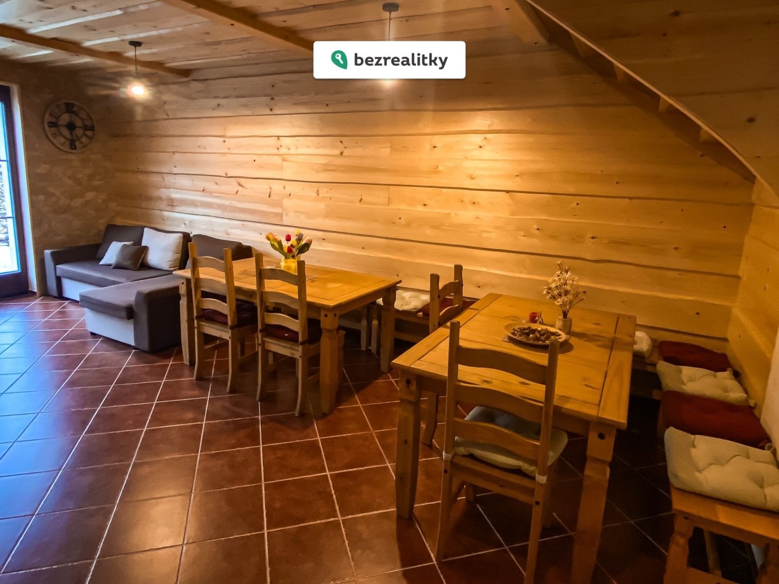 1775656828-xsihdarnqd-img-1647-3