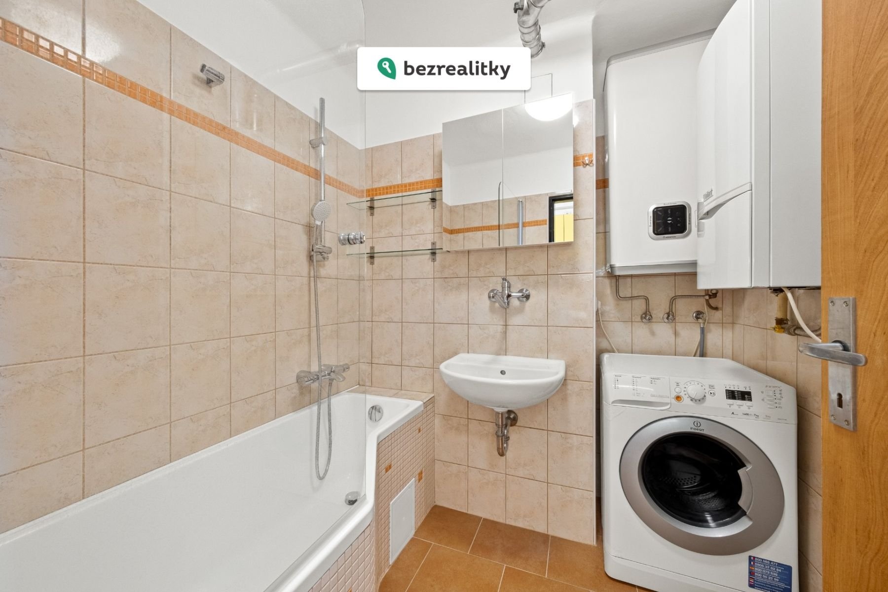 1775491428-hjtcwwtmkl-13-koupelna-16