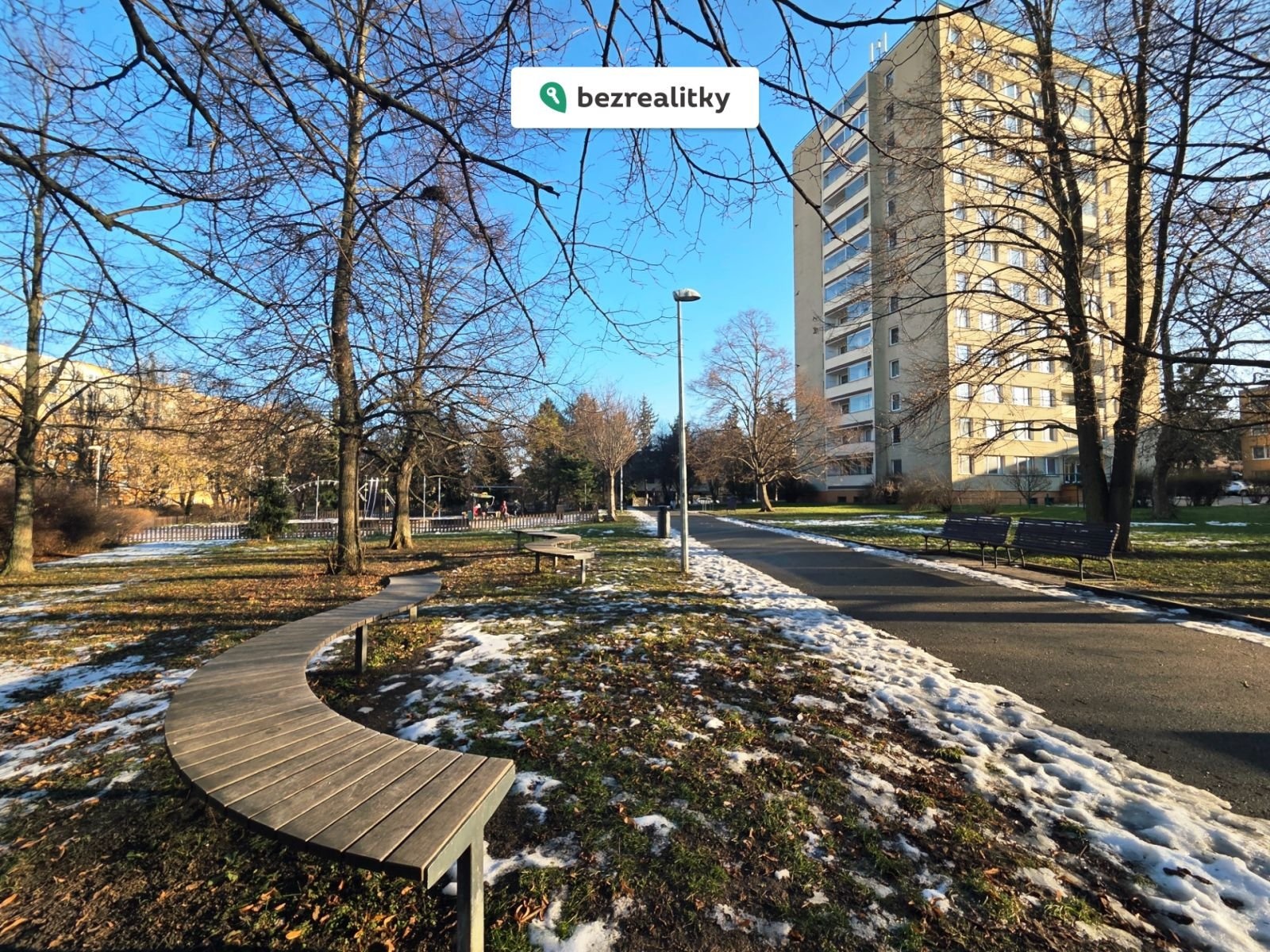 1770066964-glhzzluwji-12-pohled-venku-1