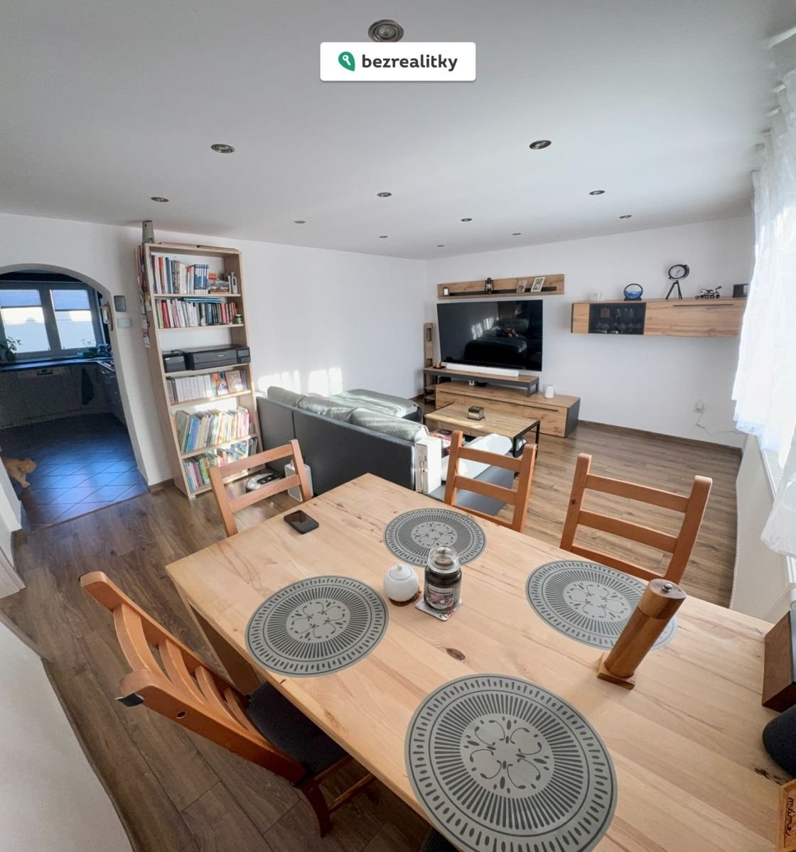 1764075367-nrnzukcoco-img-7710