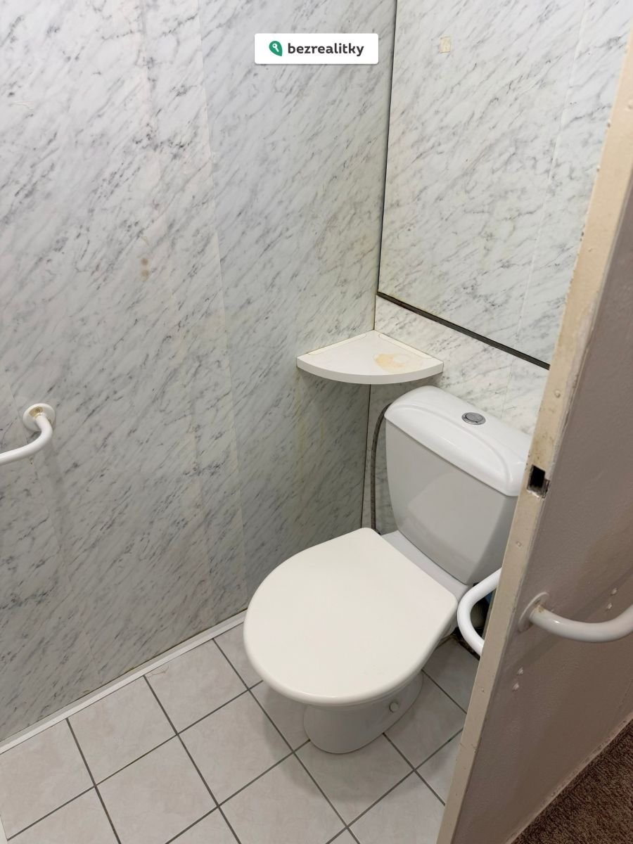 1773858499-zmpxkhrghf-byt-060-wc