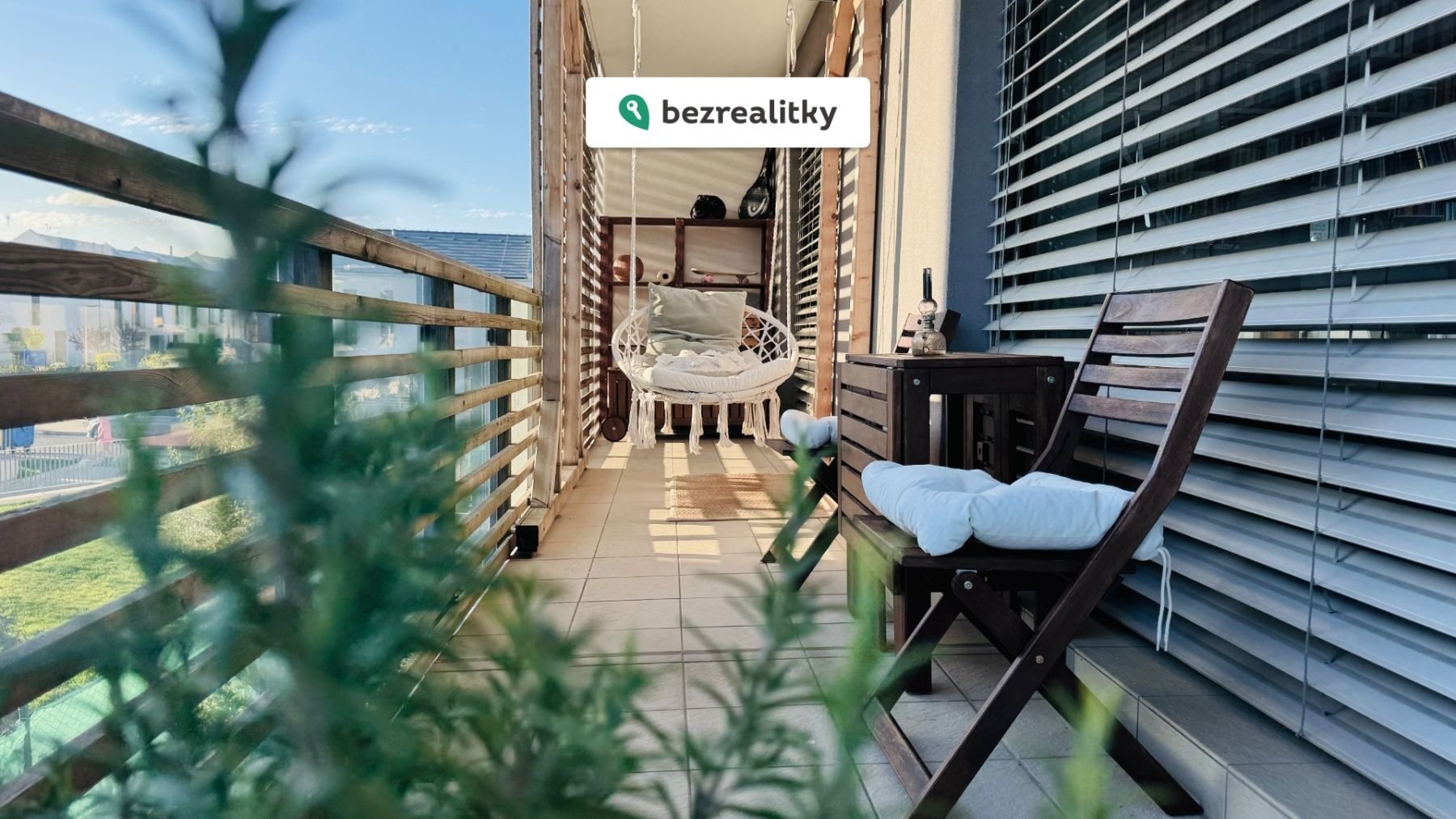 1759301262-pupeybetqs-balkon-2