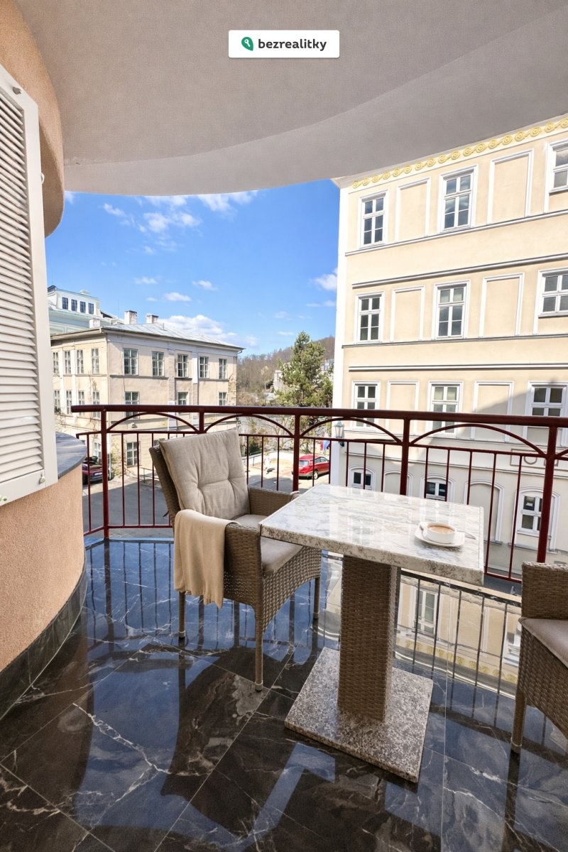 1767632174-lccysffjzz-13-photo