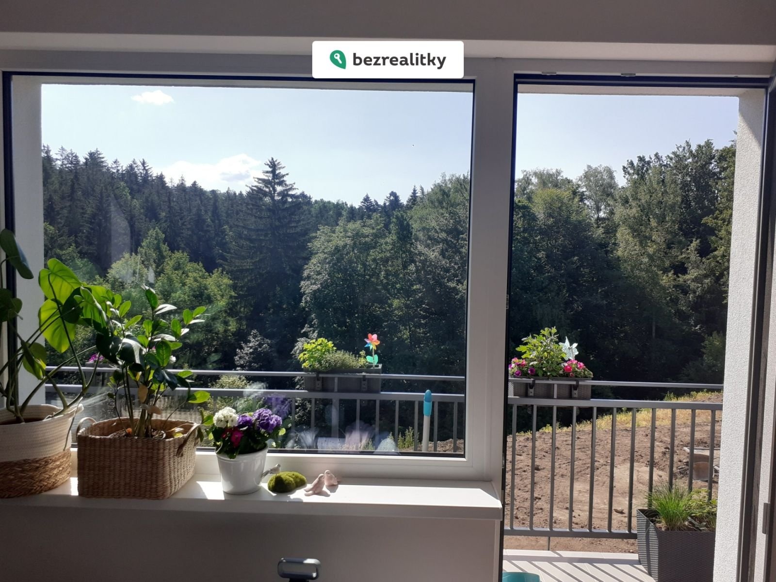 1774789772-ptsaxgkmjt-20220612-093144