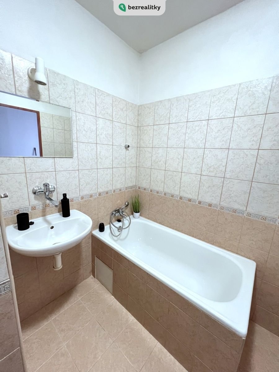 1749644643-onyqxjagjv-img-4591