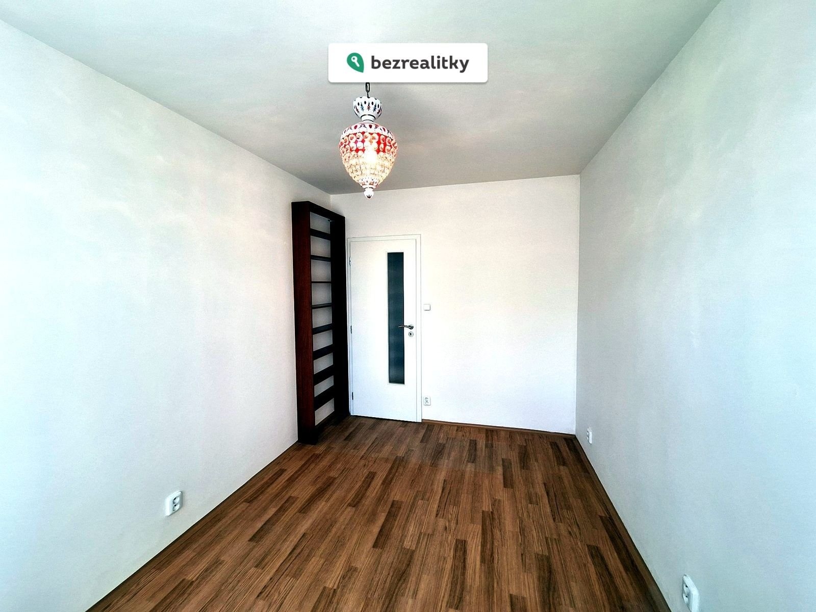 1755730665-wwrlmhgesh-04b-loznice-zpetny-pohled-sm