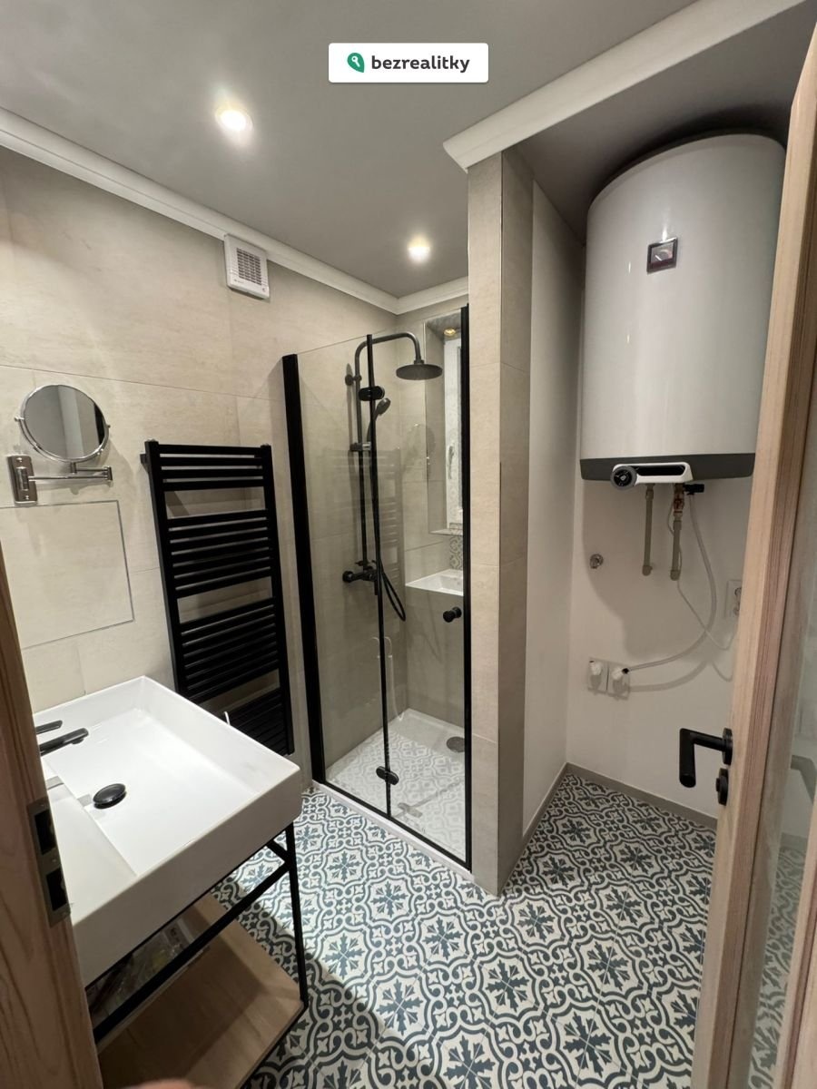 1737646891-udqgcossnh-d1fa74eb-c3d1-4e2b-aa26-aa1a