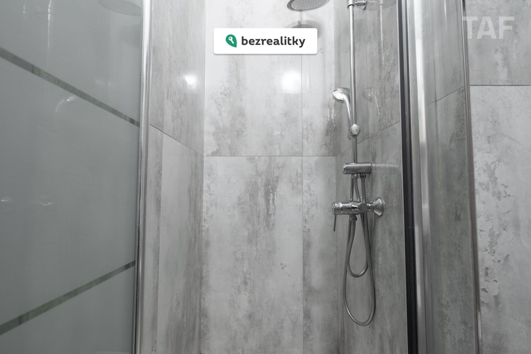 1770409133-ptdgfpgqsm-luc23-1261-09-web-10