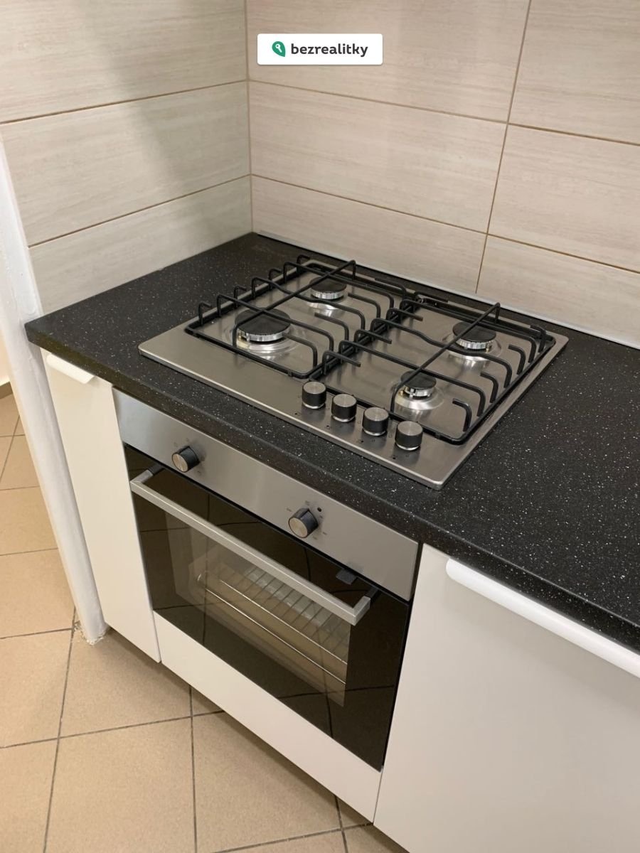 1765896824-doxmqdzfdi-kuchynsporak