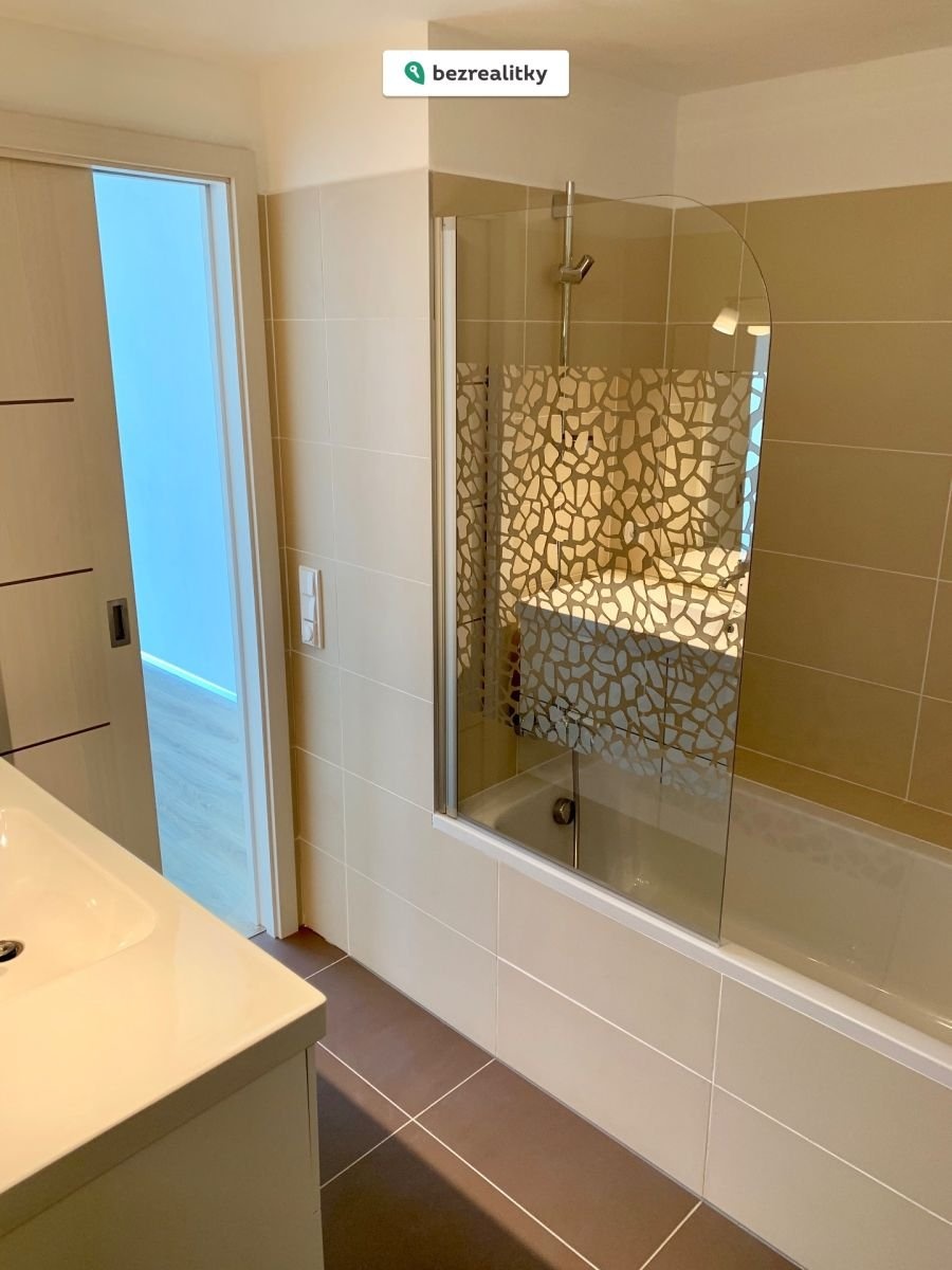 1761896008-iubqgrpuup-img-8827