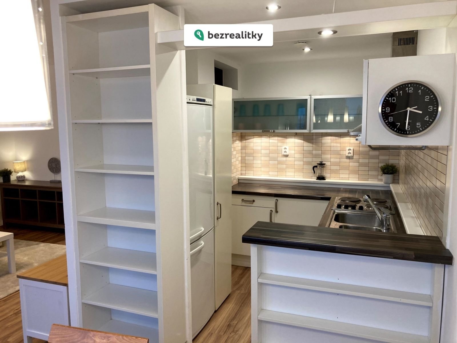 1761403575-duwjuvfdet-img-5105