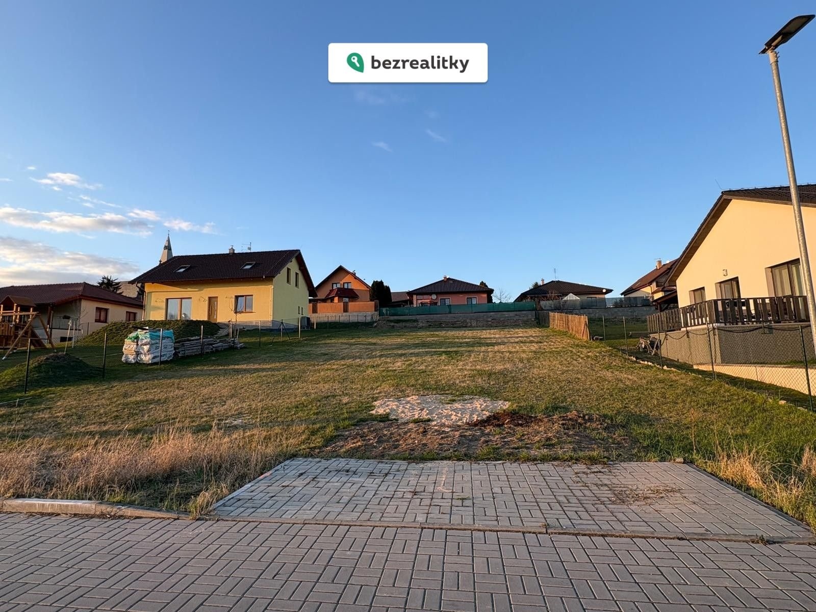 1773819614-qcnmmbyhvg-whatsapp-image-2026-03-18-at-08-36-09