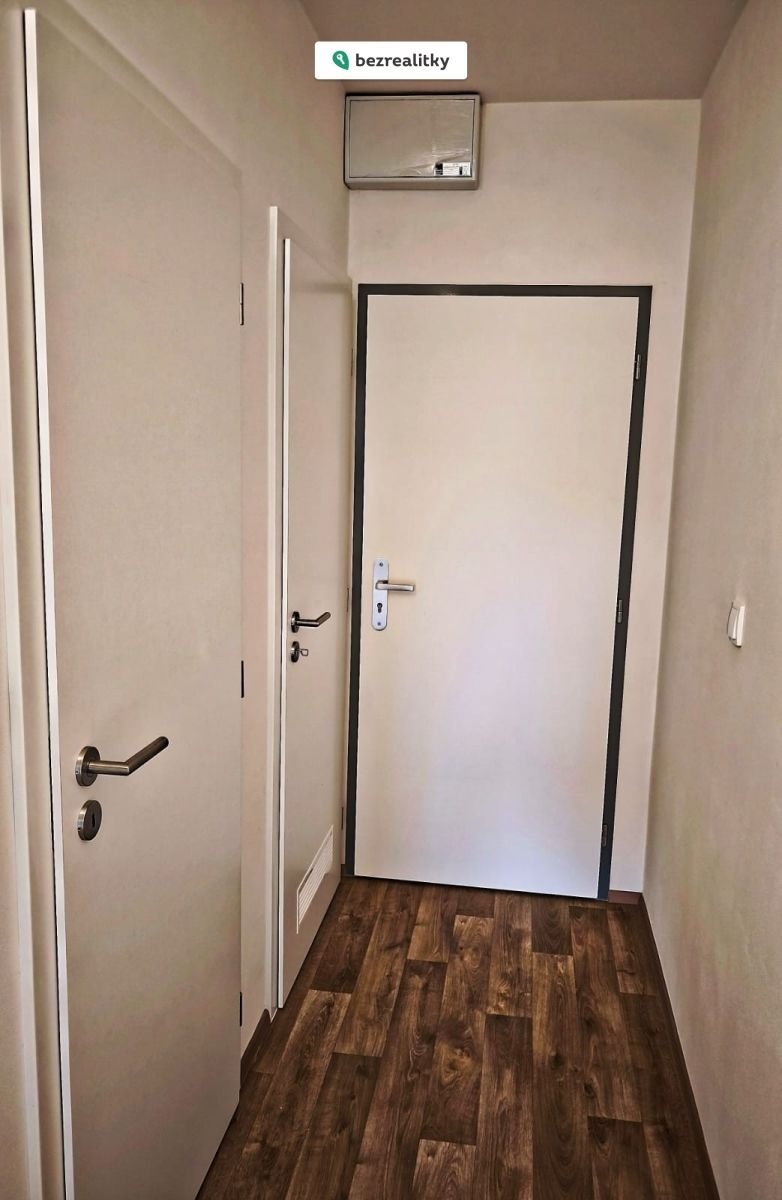 1762349757-yumfnzekda-obr-c3-a1zek-whatsapp-2c-202