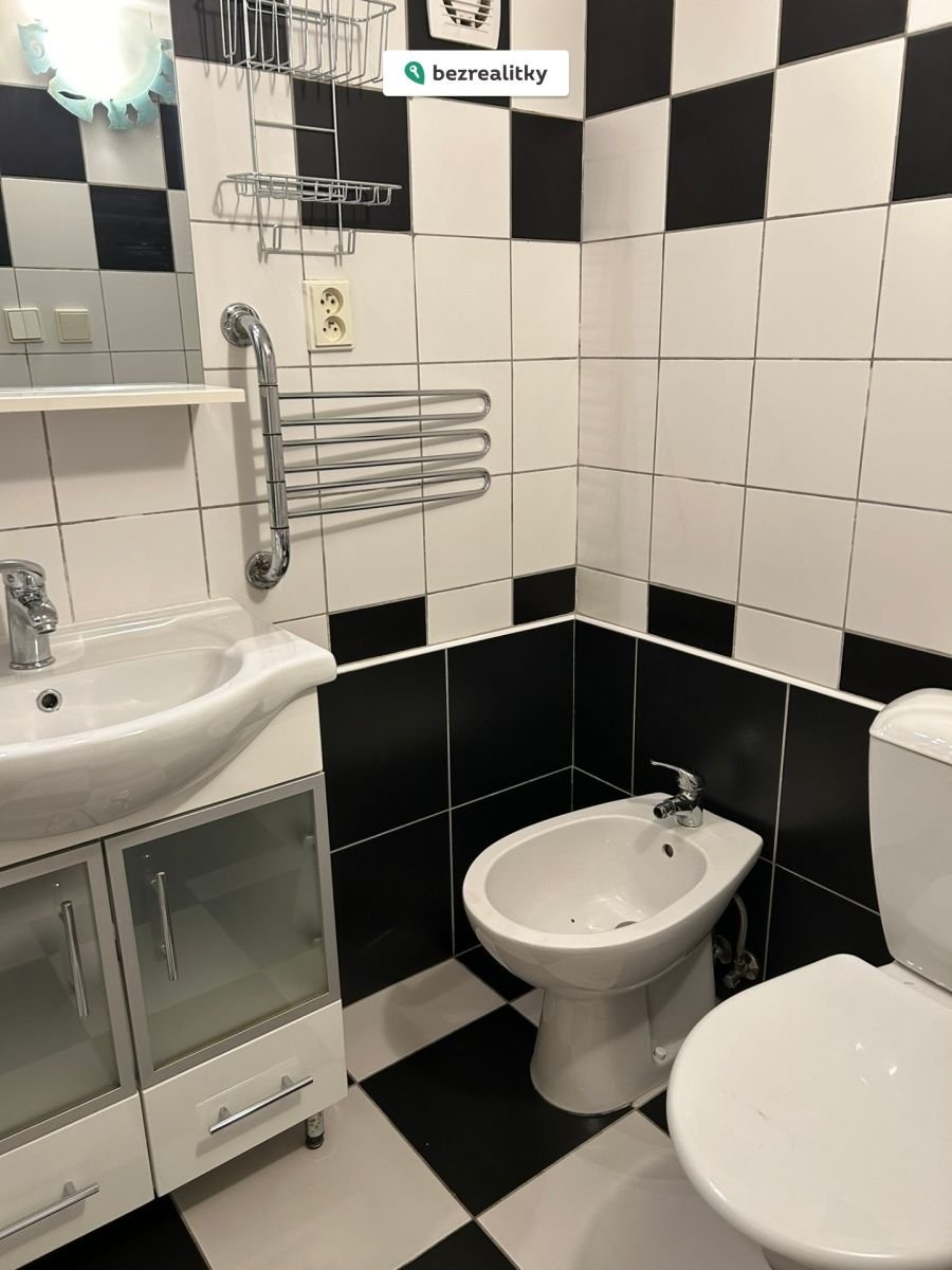1754390841-xjajjzoahl-img-9521