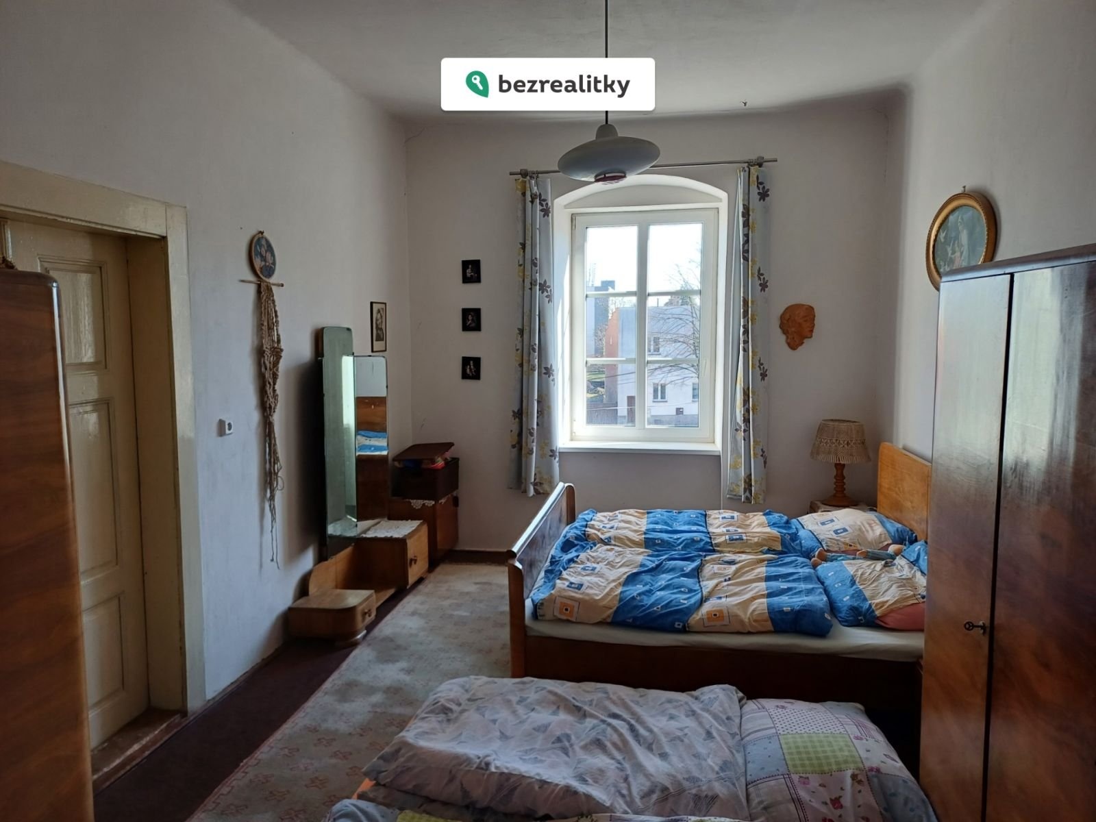 1765969277-emgtzxivtn-22