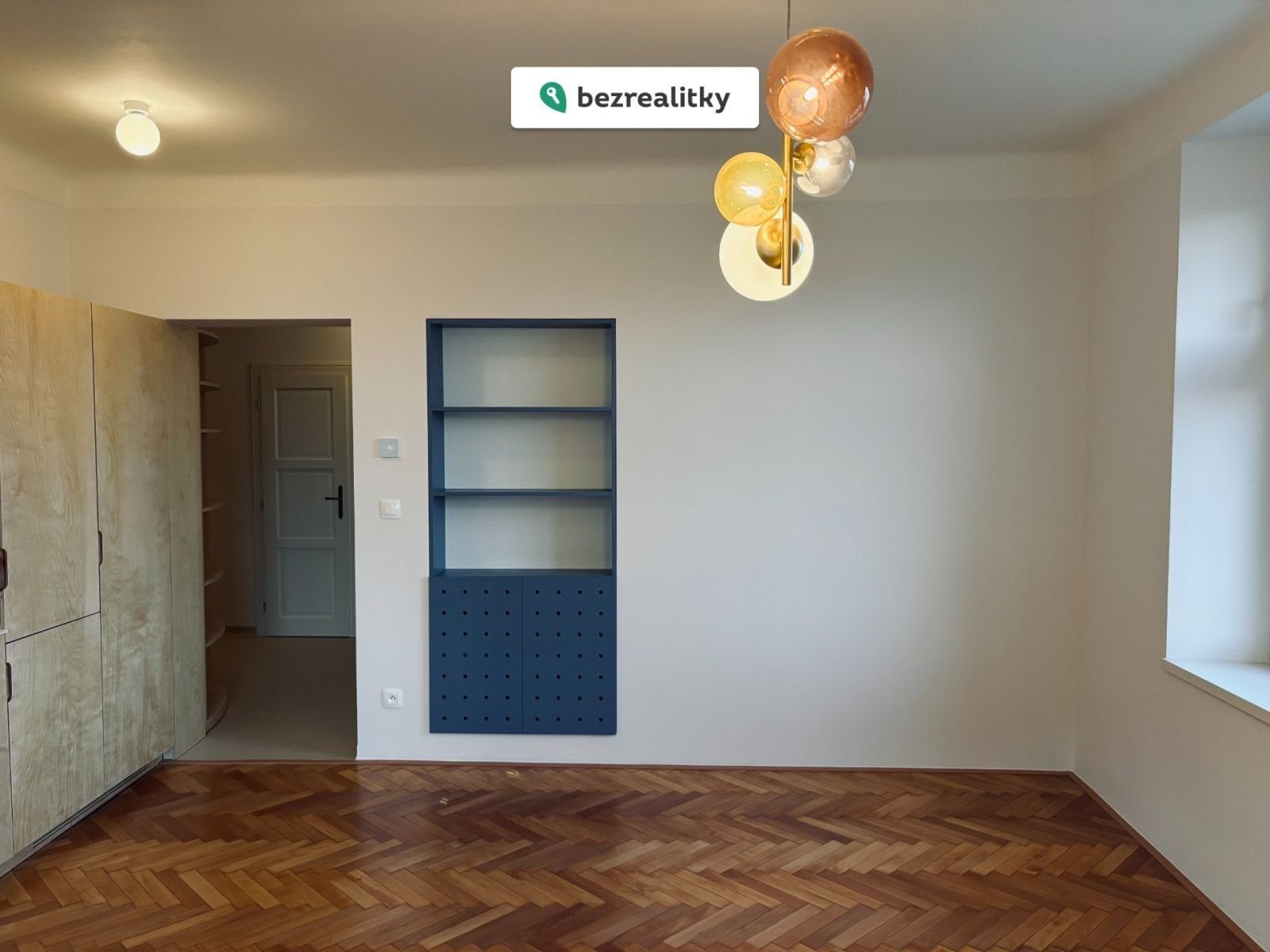 1763045609-pzjoylfjhz-img-7592