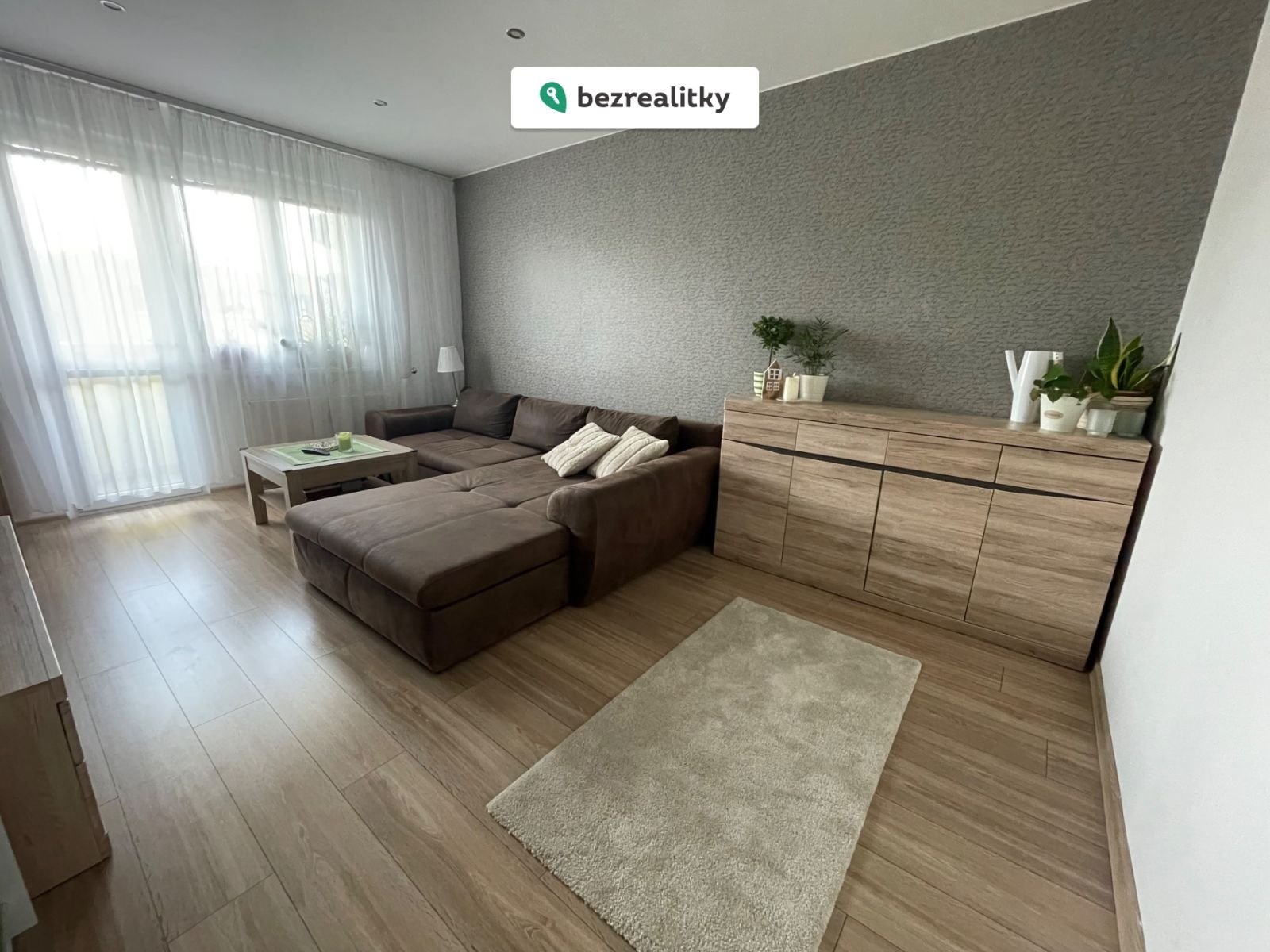 1774467651-lygqhowvts-img-3948