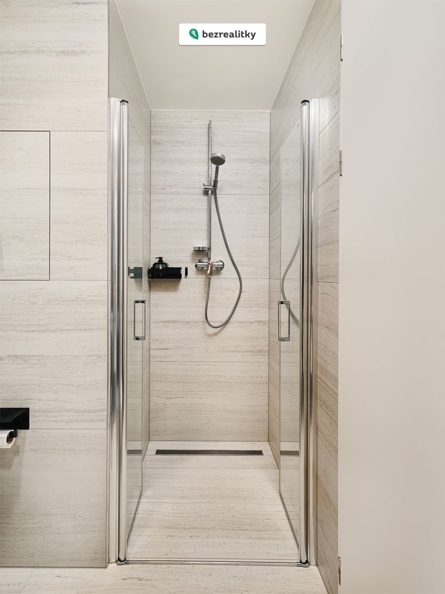 1762101998-upmeaoiksu-podebradska-07-m