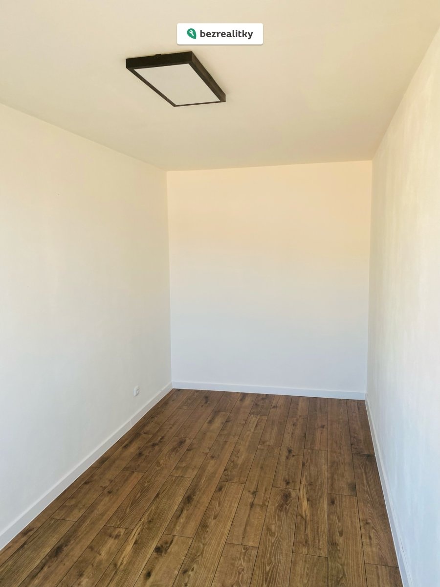 1774176558-txybvnqeev-img-2498