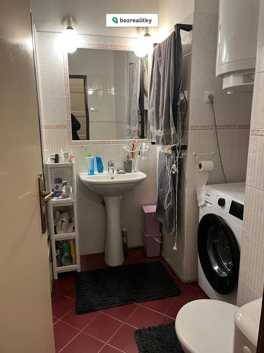 1763456344-qzfnvhgoby-koupelna-2b-umyvadlo