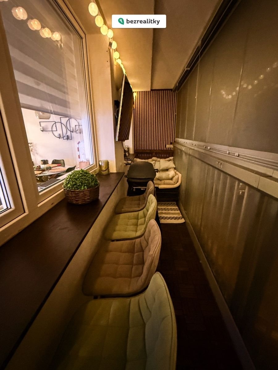 1764542630-gxmqnziybt-19