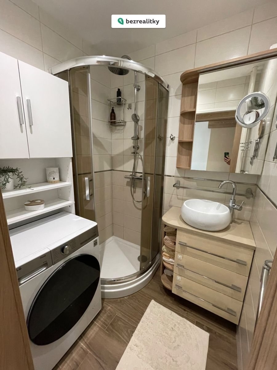 1774467652-xkqdbvfmls-img-3910