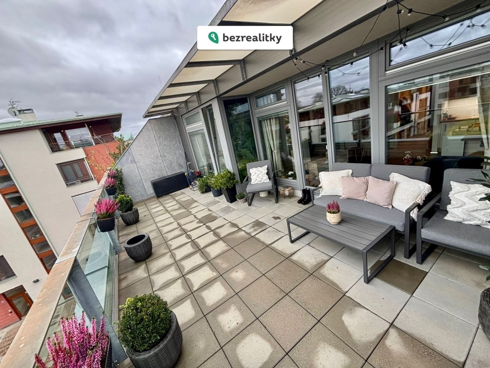 1761896004-srfzifymqg-a230670b-f129-45a8-8afe-c7bc