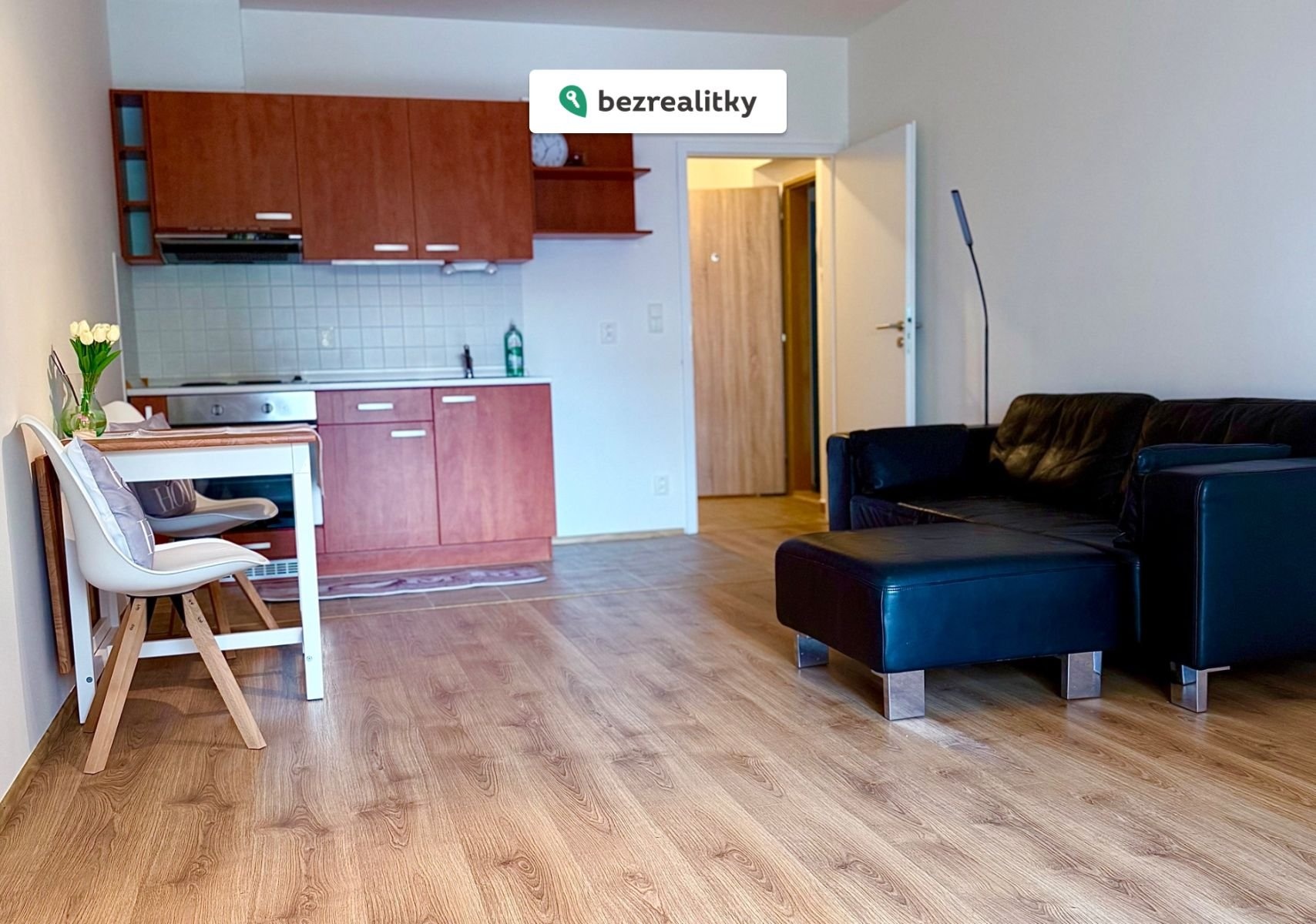 1758657888-xbyuhduqgm-img-9288