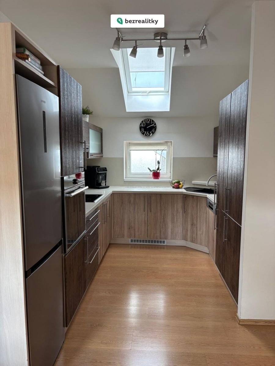 1776186555-vdmwbzwzau-4c8a6eb7-0689-4dff-8300-3d91