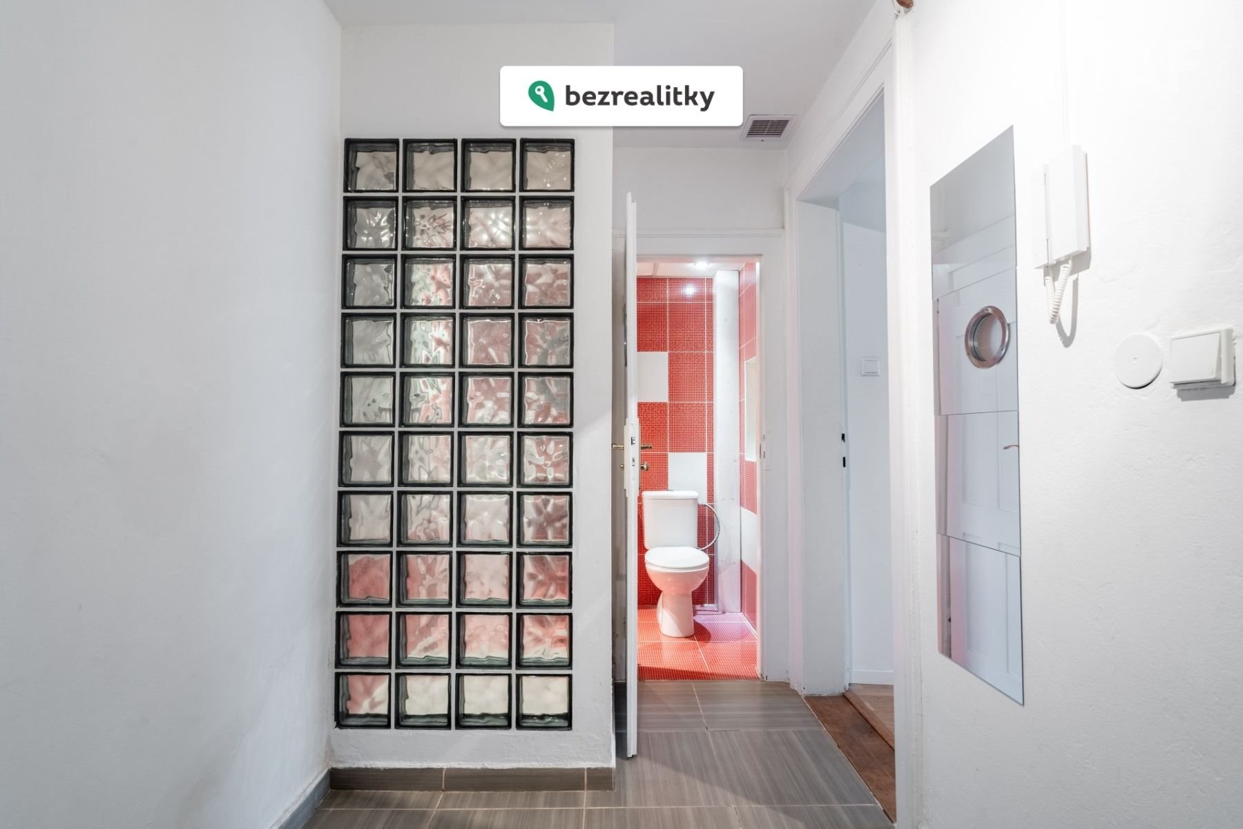 1763569031-nqfrnfcmqm-luc-e2-80-93vm-e2-80-9316-9