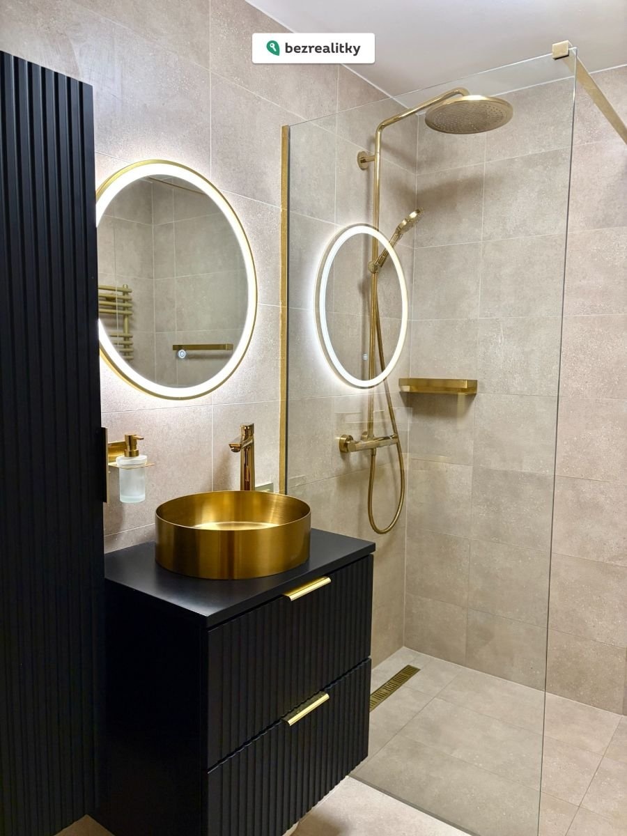 1767632172-vnjcrcwgoj-10-photo