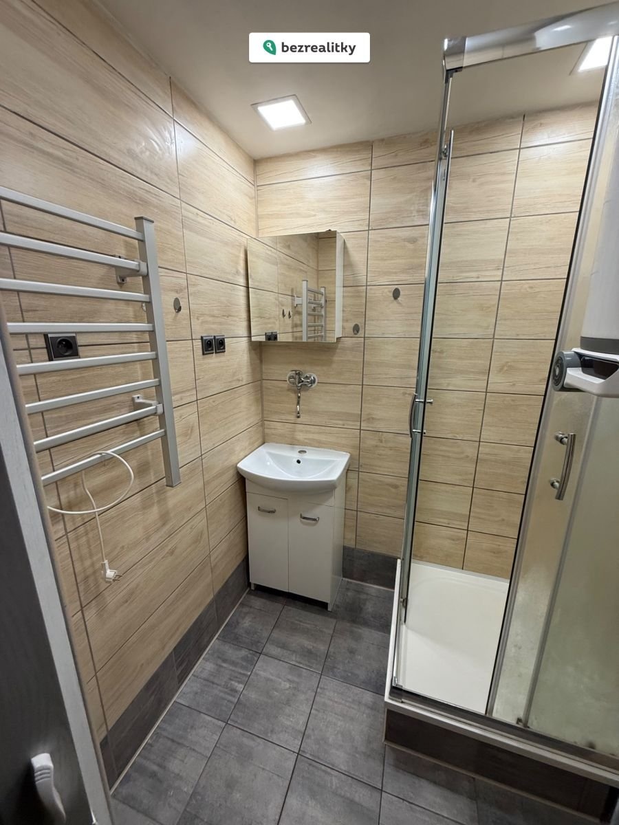 1772387360-fcsujylxaz-img-6381