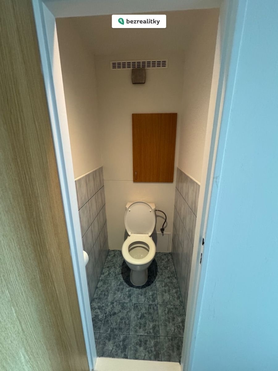 1754645719-uxgirzmvel-img-5265