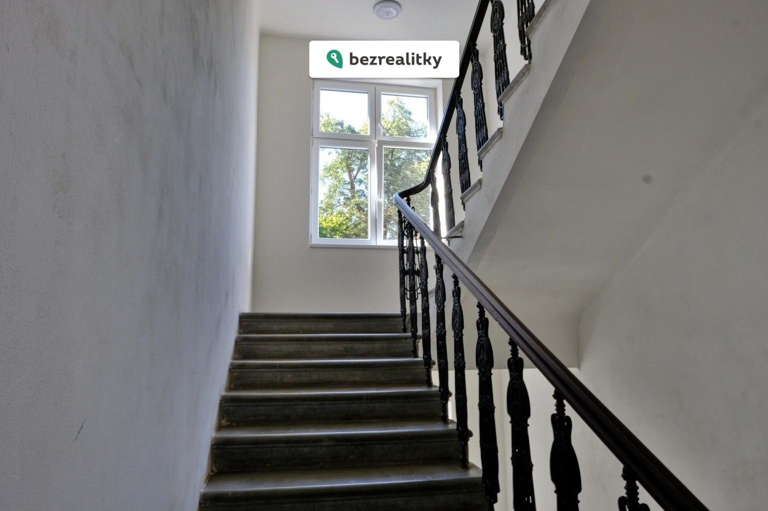 1764277379-ebbciqjdvl-dscf5953-hdr