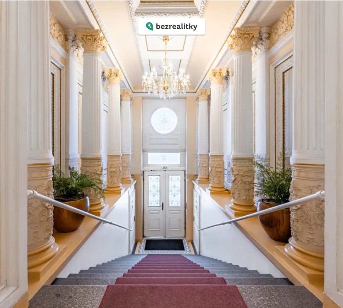 1768567915-mcnhczgevl-vchod