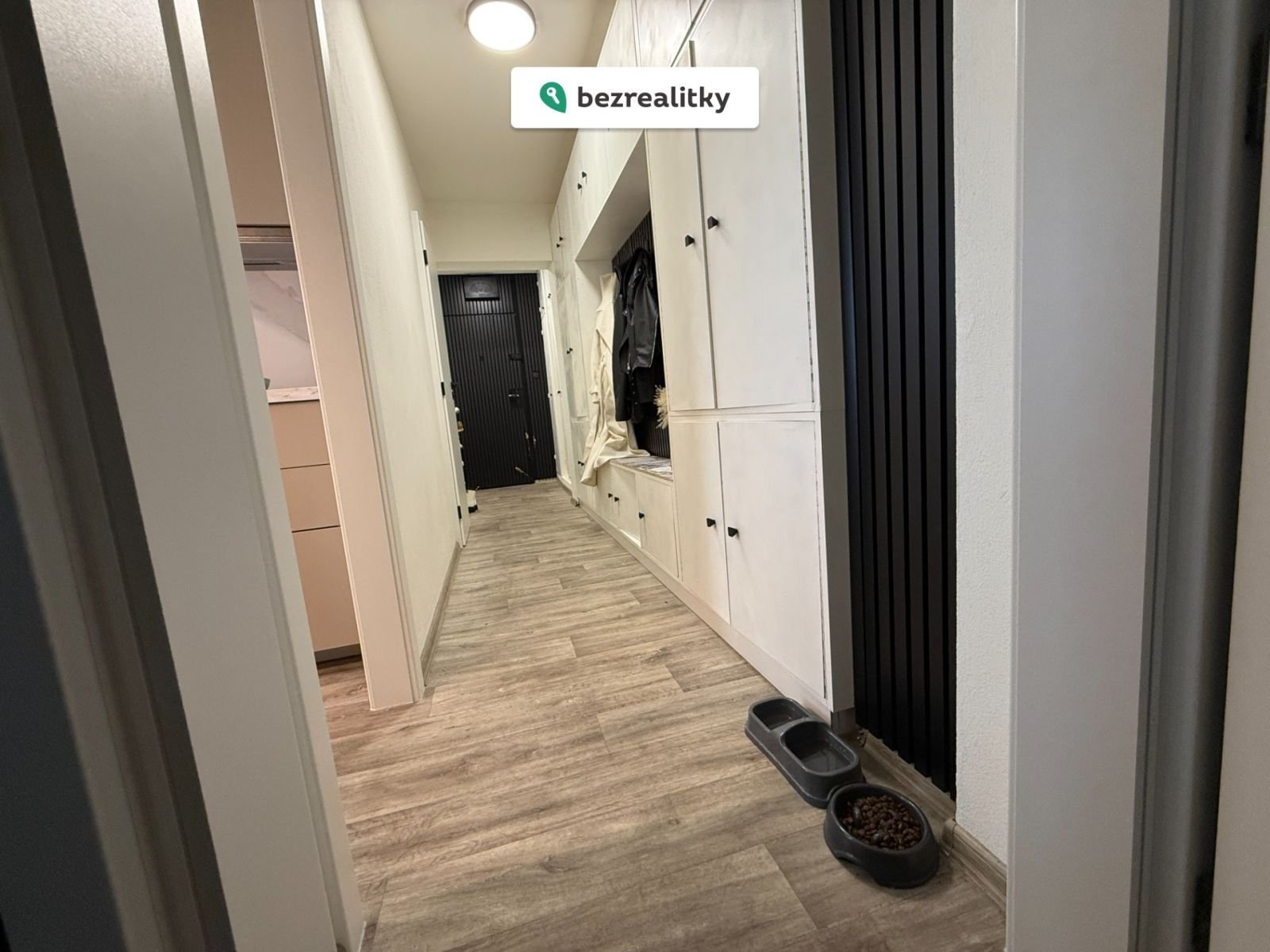 1763385907-skbtwusutu-img-6951