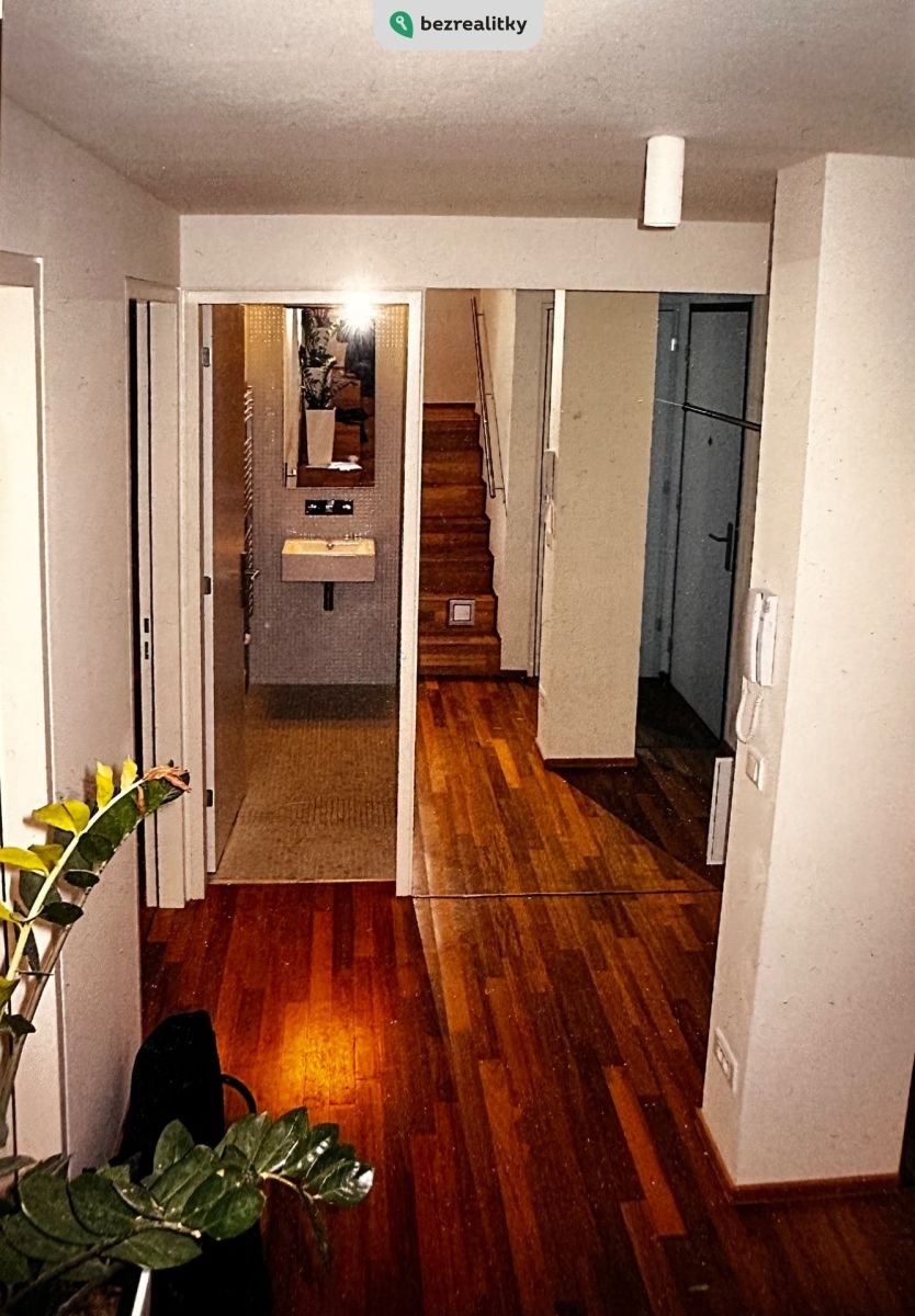 1747608757-zpvgbwheny-img-1566
