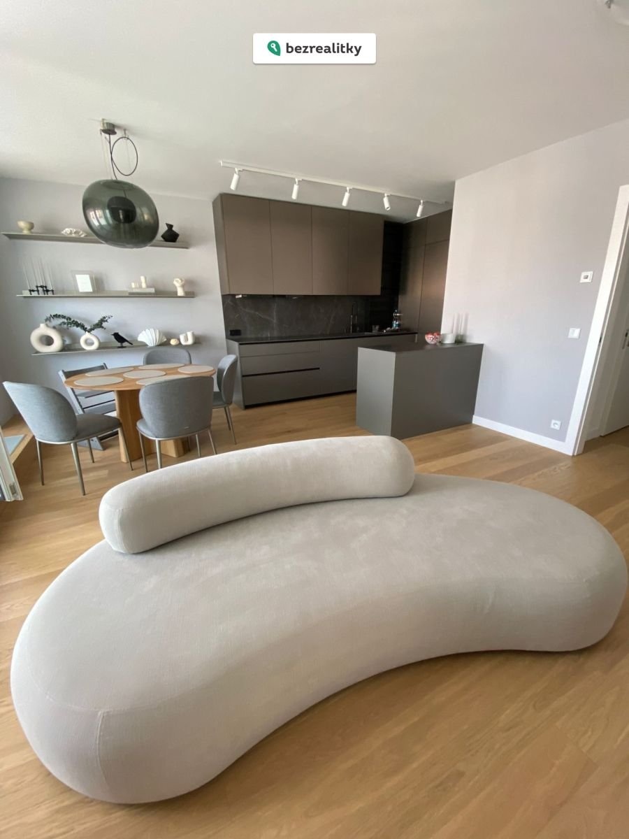 1772792790-rmvaywoime-06e2ccd4-43f3-4090-bc8e-f965