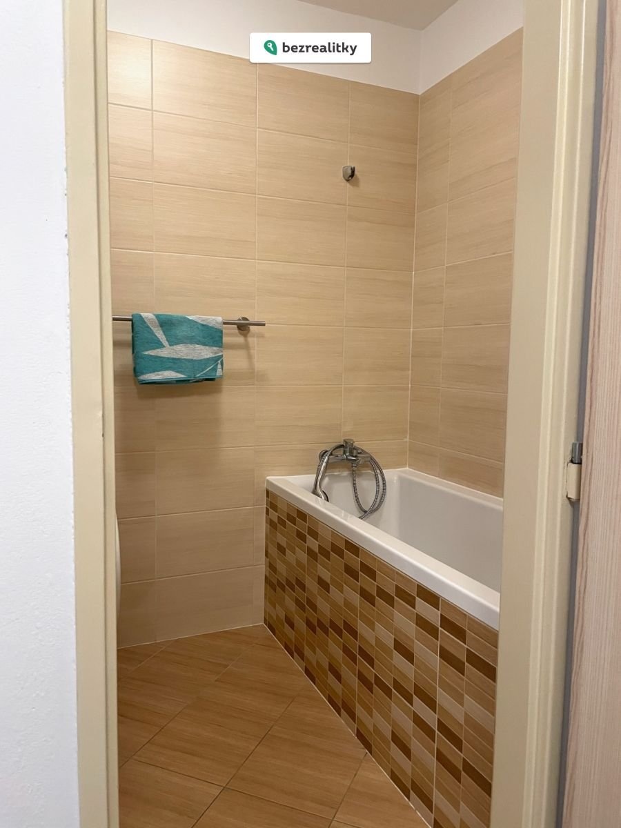 1764157030-ofveznldqd-img-6622