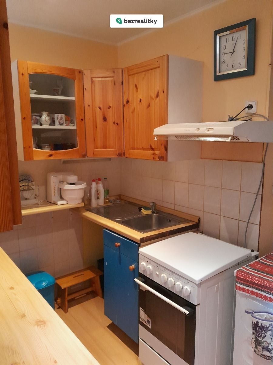 1760371300-wxlzvequbm-20251012-100224