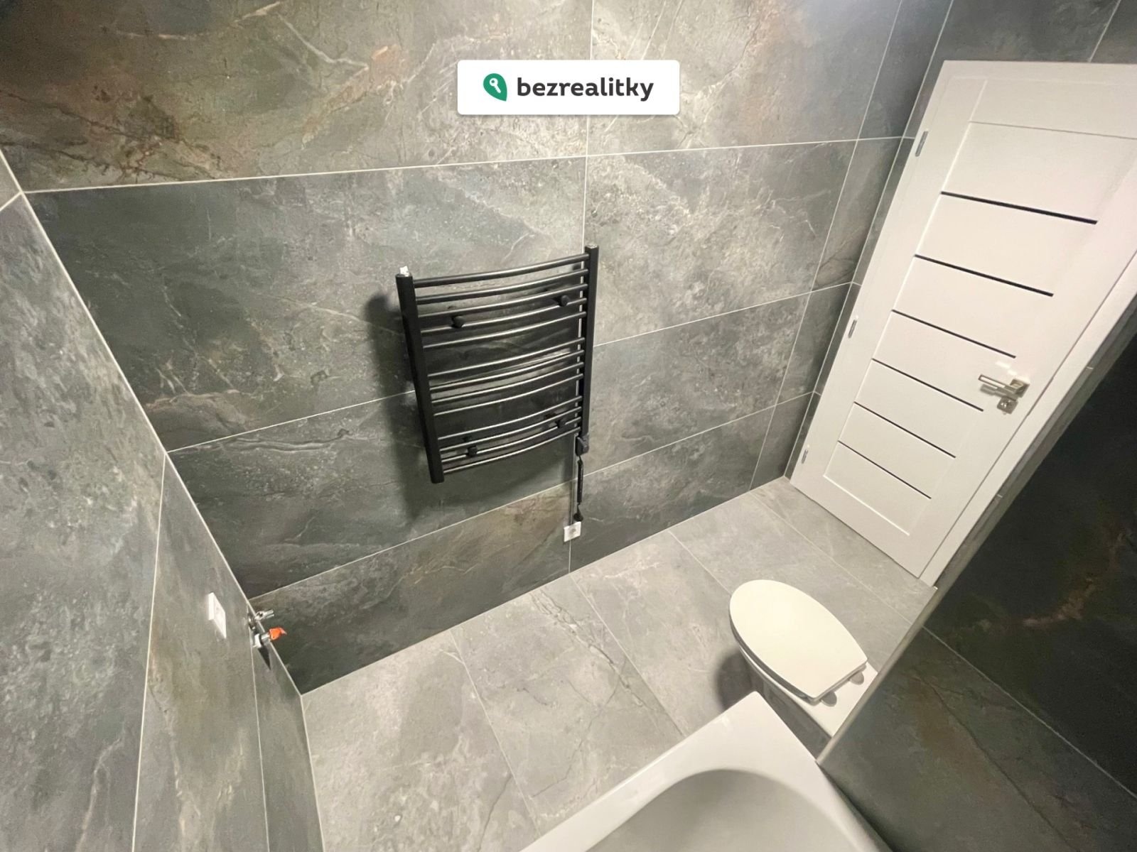 1758878196-cyayeqbito-img-9255