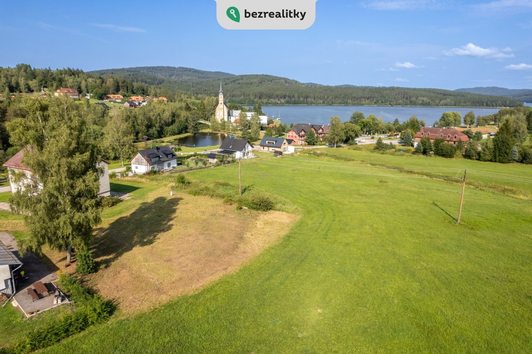 1743505106-vwteighodh-pozemek-s-cc-8cumava-foto-final-10