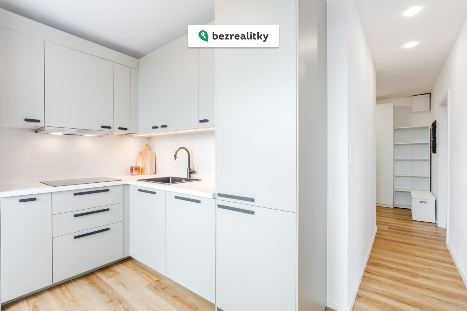 1775603361-xrcdannpmy-janskeho-16-media-11