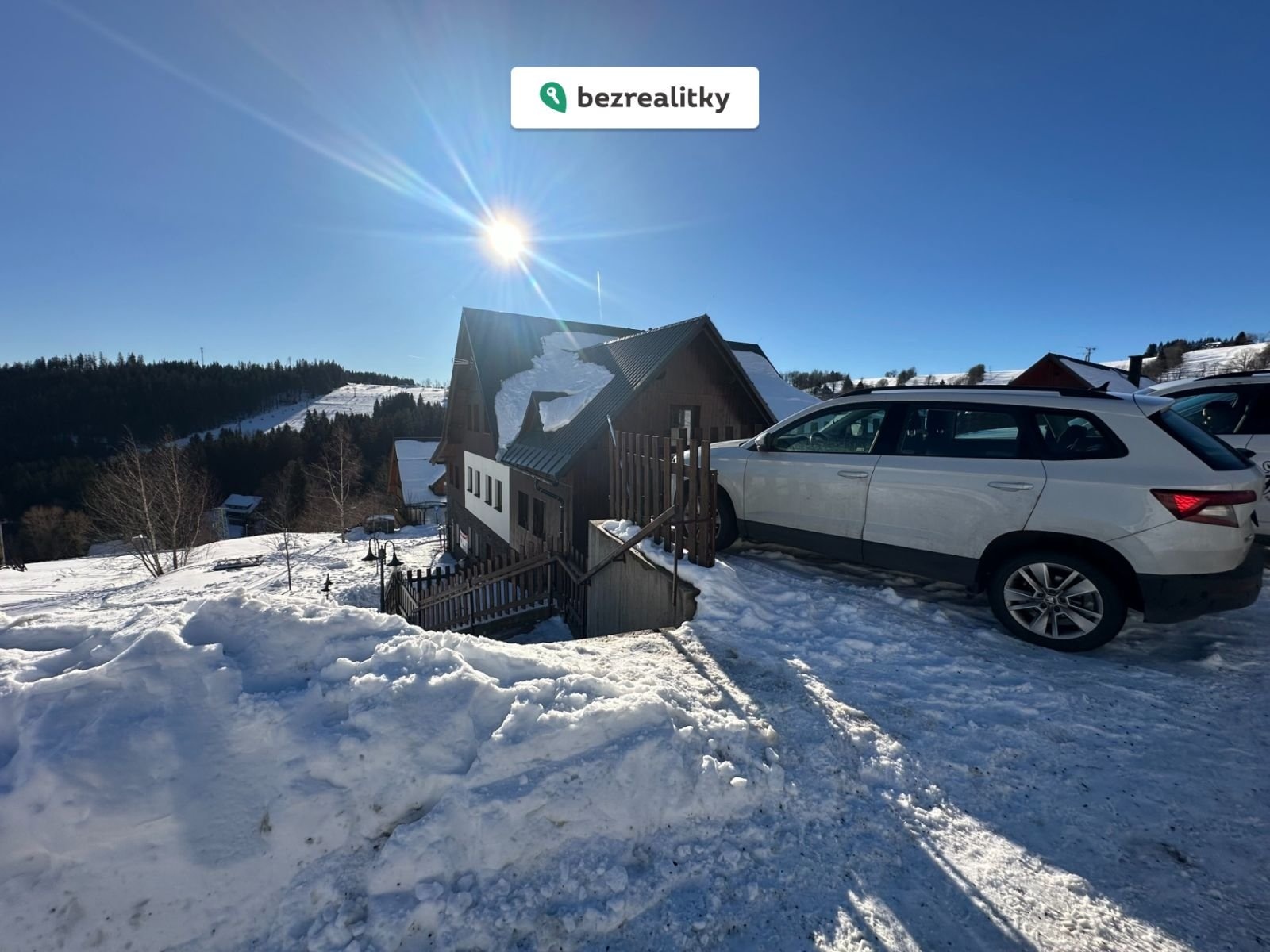 1764184237-xkqfednnsy-img-5036