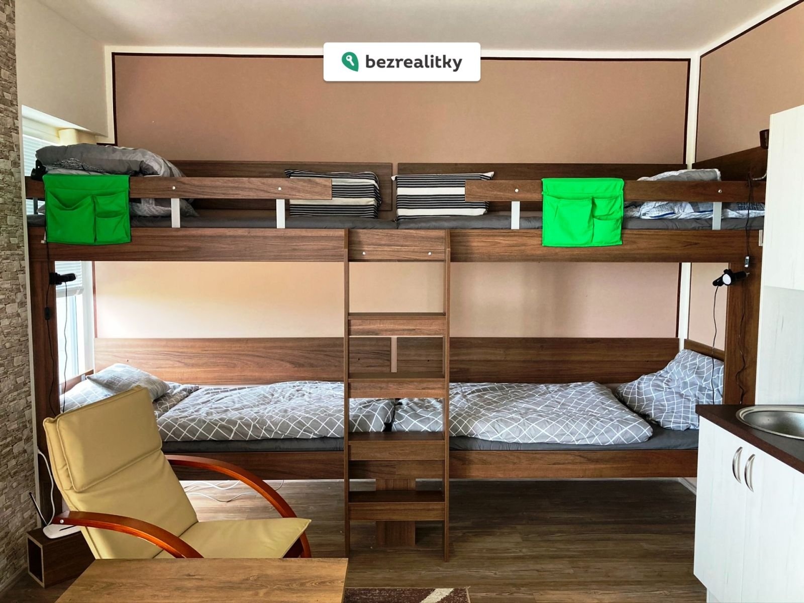 1770312408-skoxlpumtm-img-1139