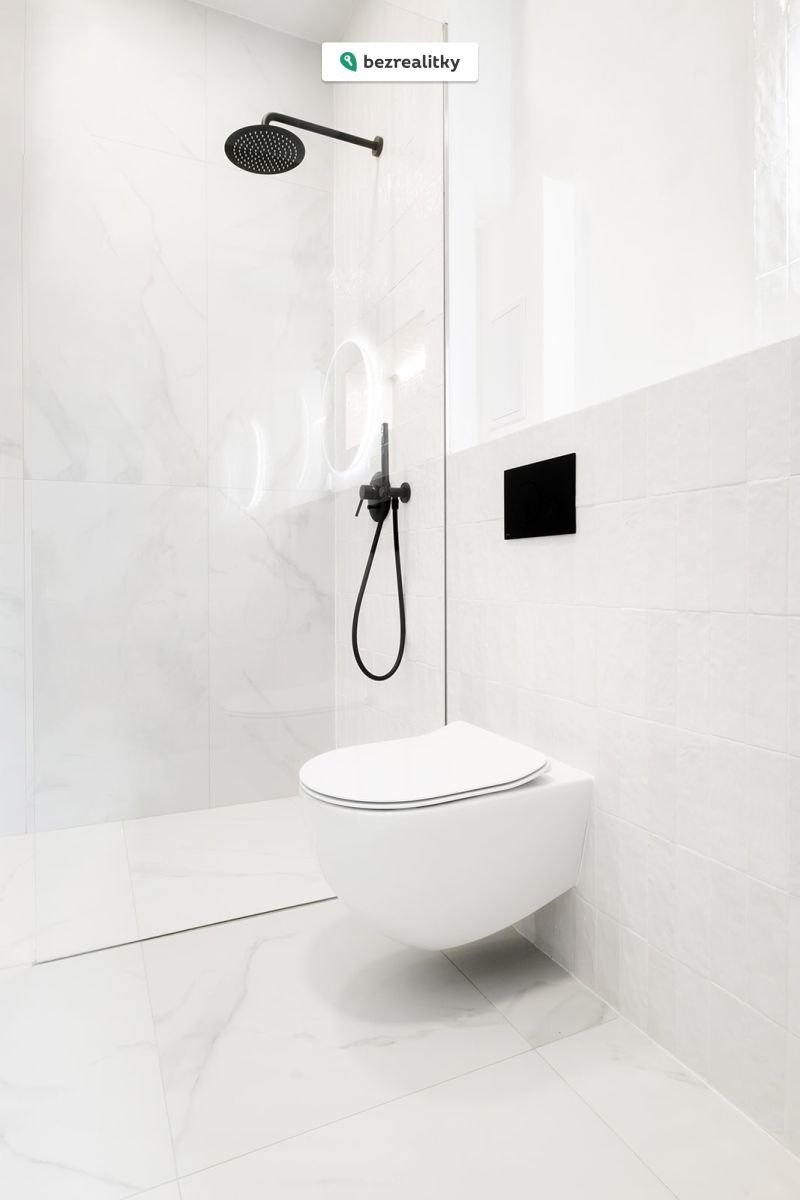 1763932949-hqikuhlfot-dscf9757-enhanced-nr