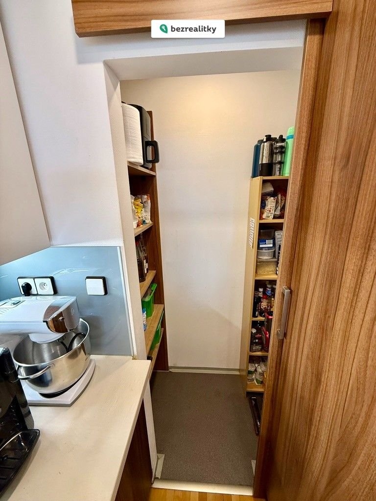 1770589418-dlwxgkdbnn-4