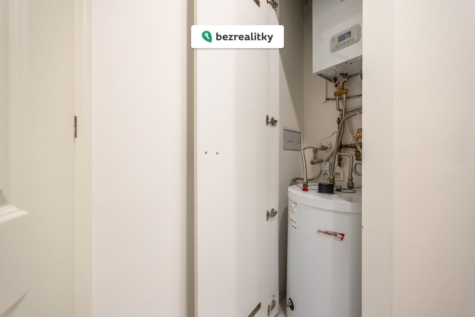 1772175966-lkihxsfxpe-8y7a5624-hdr