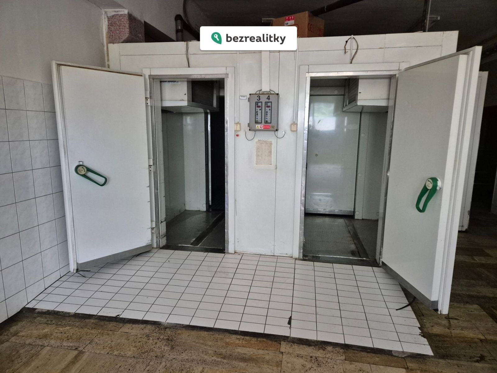 1759671749-skoqawygqi-20251003-124654