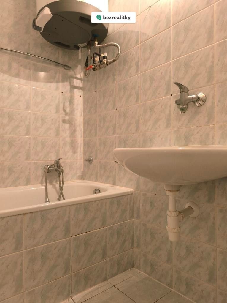 1771406158-wkpbcuyxsh-img-20260217-151205-281-29